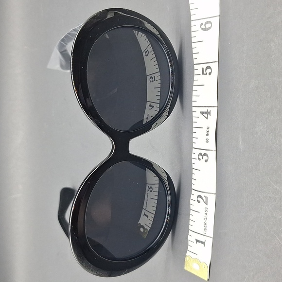 New Black Oversized Oval Sunglasses – Y2K Retro Style - Picture 9 of 9